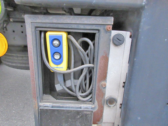 日産アトラスアルミバン小型（2t・3t）[写真14]