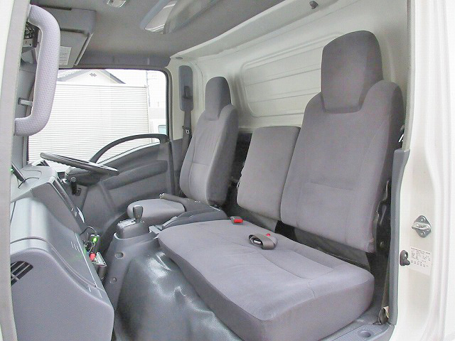 日産アトラスアルミバン小型（2t・3t）[写真28]