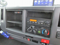 日産アトラスアルミバン小型（2t・3t）[写真33]