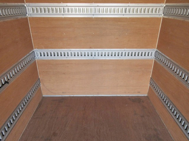 日野デュトロアルミバン小型（2t・3t）[写真13]