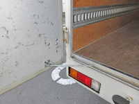 日野デュトロアルミバン小型（2t・3t）[写真15]