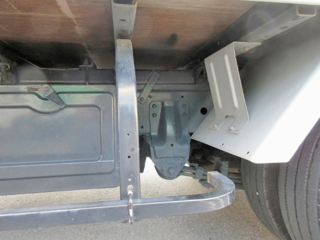 日野デュトロアルミバン小型（2t・3t）[写真17]