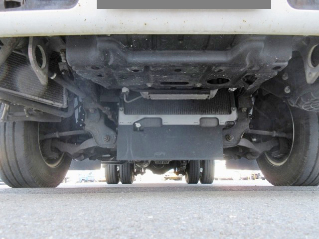 日野デュトロアルミバン小型（2t・3t）[写真19]