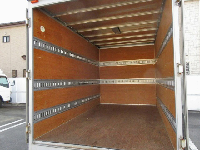 日野デュトロアルミバン小型（2t・3t）[写真08]