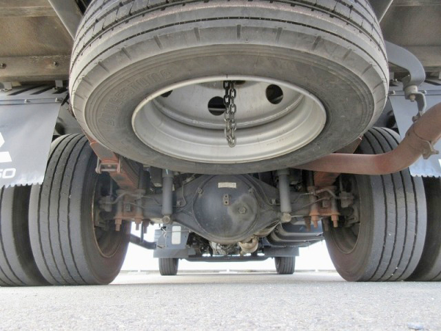 三菱ふそうキャンター幌ウイング小型（2t・3t）[写真19]