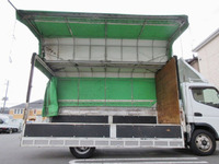 三菱ふそうキャンター幌ウイング小型（2t・3t）[写真09]