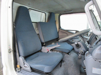 三菱ふそうキャンターアルミバン小型（2t・3t）[写真25]