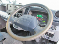 三菱ふそうキャンターアルミバン小型（2t・3t）[写真31]