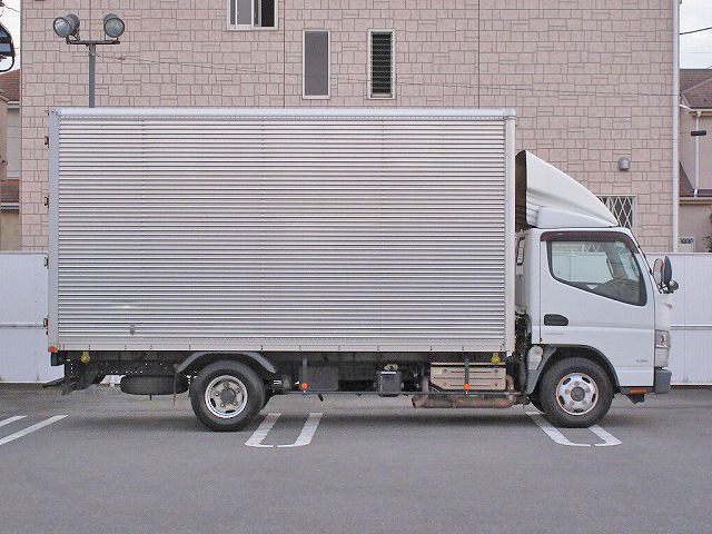 三菱ふそうキャンターアルミバン小型（2t・3t）[写真05]