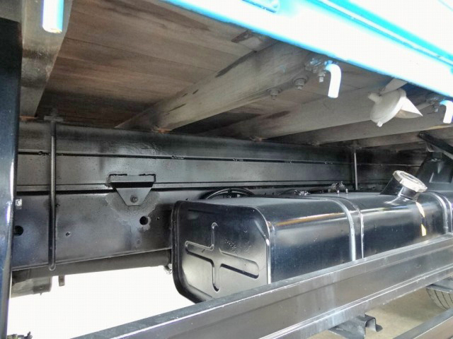 日野レンジャー平ボディ増トン（6t・8t）[写真14]