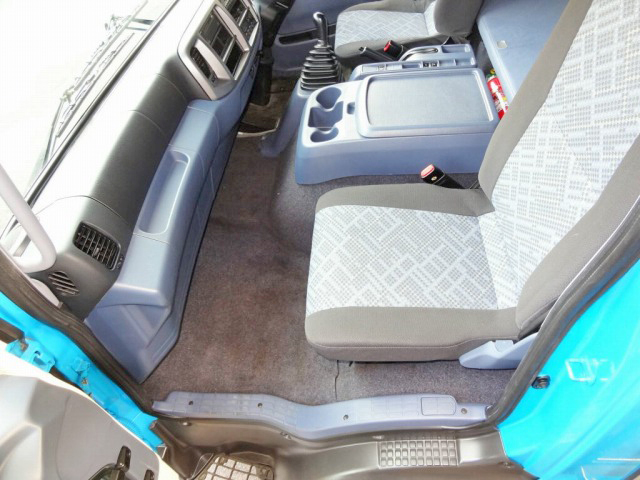 日野レンジャー平ボディ増トン（6t・8t）[写真31]