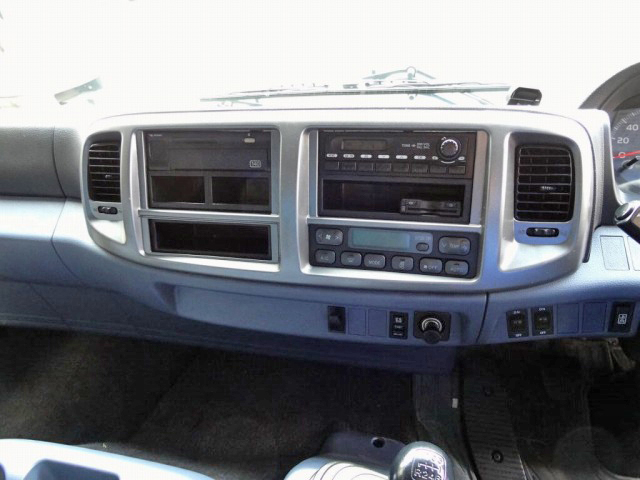 日野レンジャー平ボディ増トン（6t・8t）[写真36]