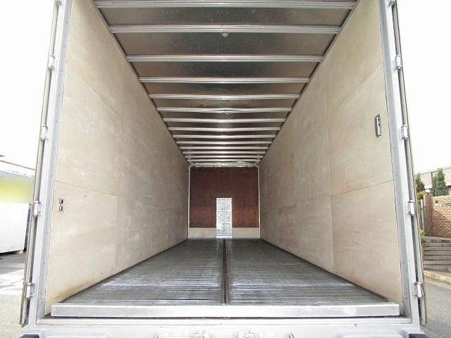 日野レンジャーアルミバン中型（4t）[写真11]