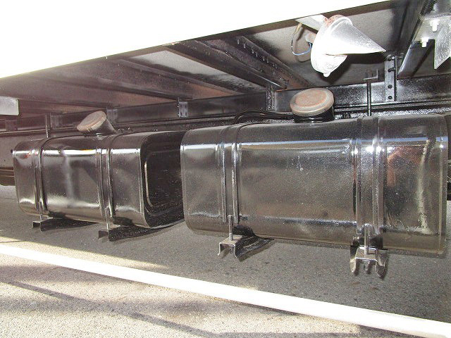 日野レンジャーアルミバン中型（4t）[写真16]