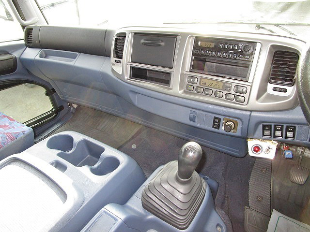 日野レンジャーアルミバン中型（4t）[写真35]