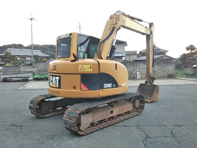 CATユンボ（バックホー）[写真02]