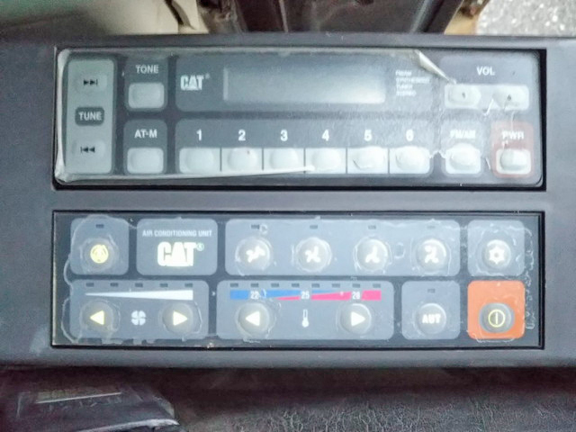 CATユンボ（バックホー）[写真22]