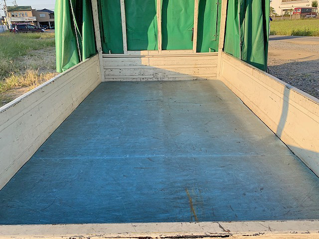 トヨタダイナカーテン車小型（2t・3t）[写真30]