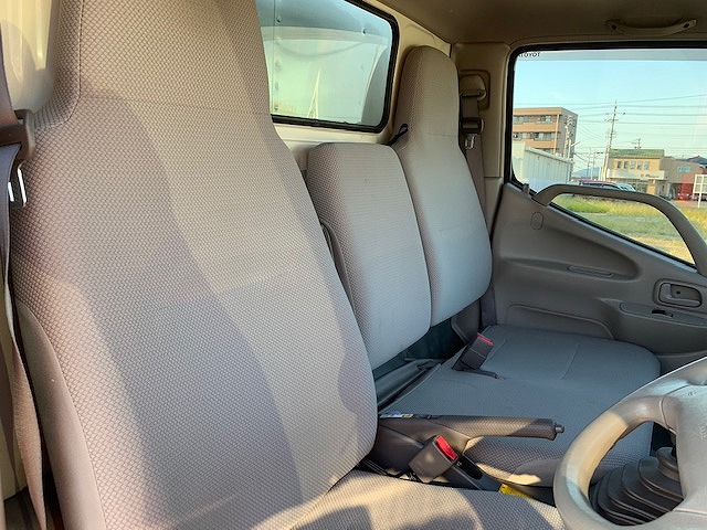 トヨタダイナアルミバン小型（2t・3t）[写真10]