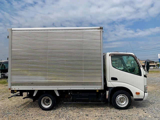 トヨタダイナアルミバン小型（2t・3t）[写真04]