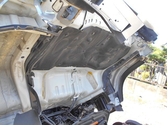 いすゞエルフ平ボディ小型（2t・3t）[写真18]