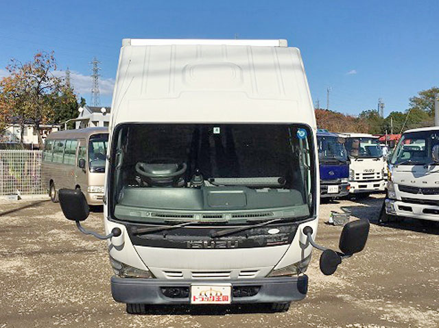 いすゞエルフアルミバン小型（2t・3t）[写真09]