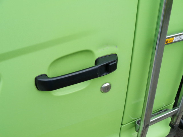 日野レンジャー平ボディ中型（4t）[写真12]