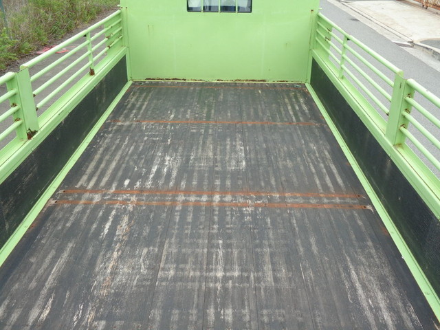 日野レンジャー平ボディ中型（4t）[写真08]