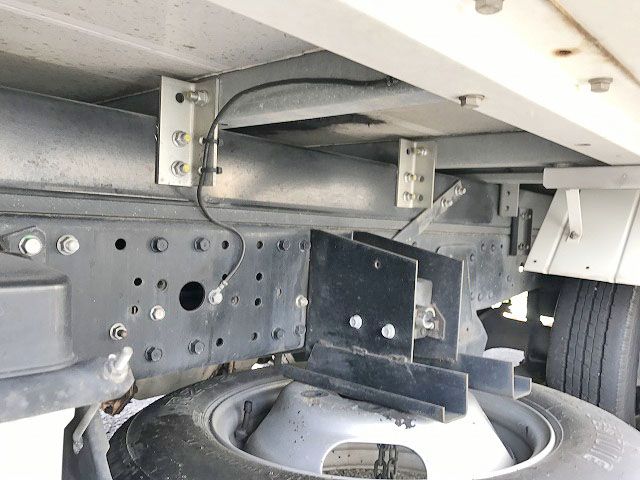 三菱ふそうキャンターガッツ冷凍車（冷蔵車）小型（2t・3t）[写真16]