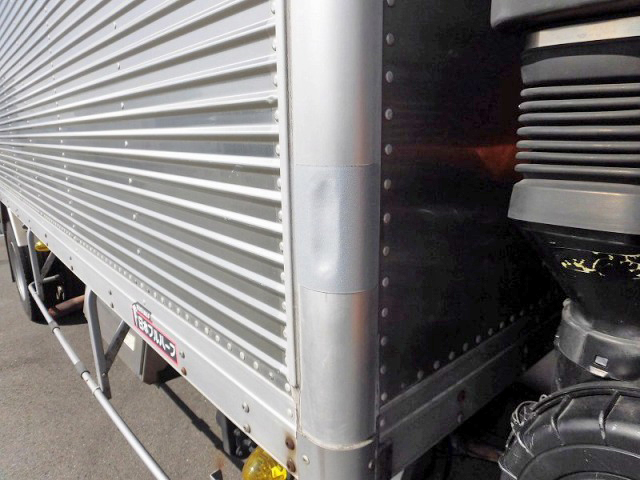 日野レンジャーアルミバン中型（4t）[写真10]