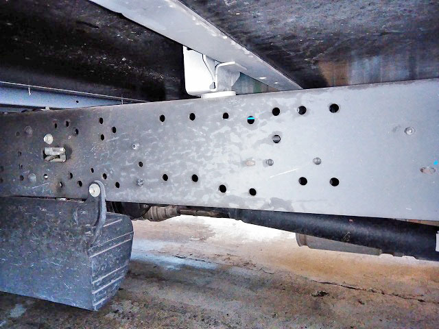 トヨタトヨエース平ボディ小型（2t・3t）[写真07]