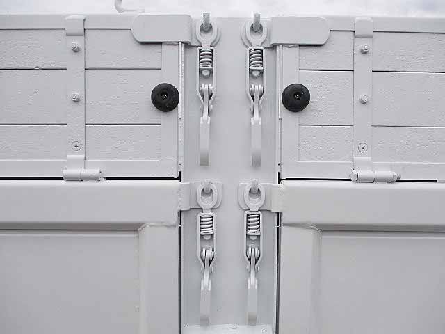 三菱ふそうキャンター平ボディ小型（2t・3t）[写真12]