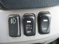 三菱ふそうキャンター平ボディ小型（2t・3t）[写真23]