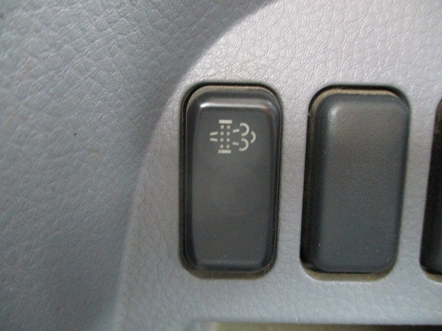 三菱ふそうキャンター平ボディ小型（2t・3t）[写真24]