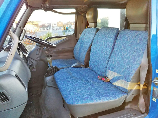 三菱ふそうキャンターキャンピングカー小型（2t・3t）[写真20]