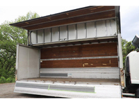 いすゞフォワードアルミウイング中型（4t）[写真10]