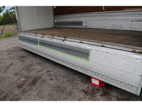 いすゞフォワードアルミウイング中型（4t）[写真18]