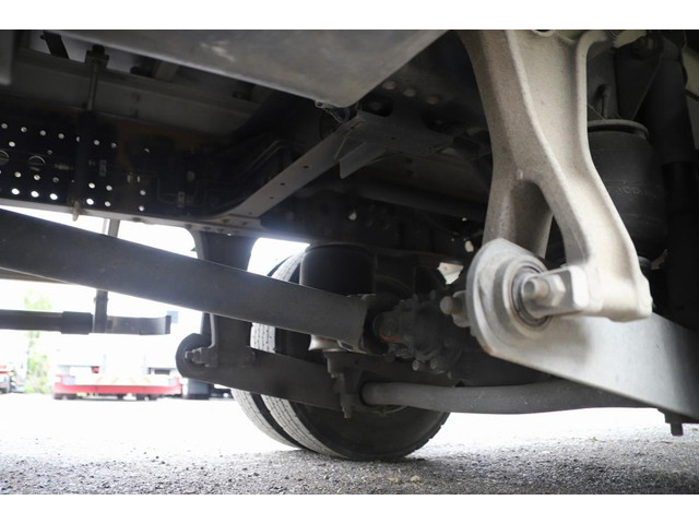 いすゞフォワードアルミウイング中型（4t）[写真30]