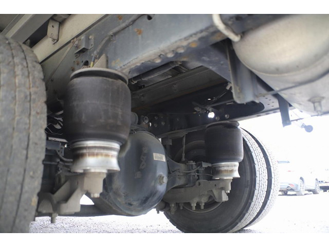 いすゞフォワードアルミウイング中型（4t）[写真32]