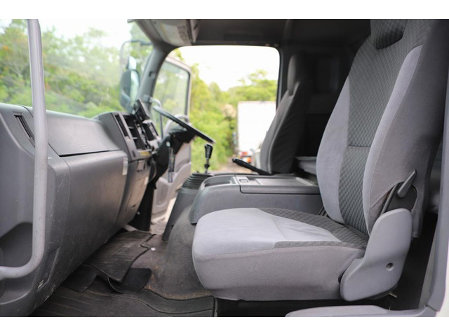 いすゞフォワードアルミウイング中型（4t）[写真36]