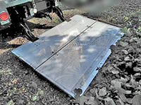 いすゞフォワード冷凍車（冷蔵車）中型（4t）[写真15]