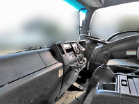 いすゞフォワード冷凍車（冷蔵車）中型（4t）[写真24]