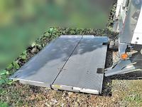 いすゞフォワード冷凍車（冷蔵車）中型（4t）[写真04]