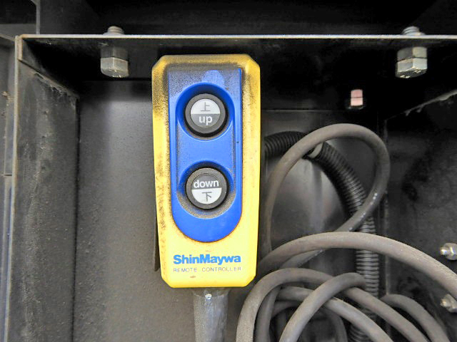 日野レンジャー冷凍車（冷蔵車）中型（4t）[写真12]