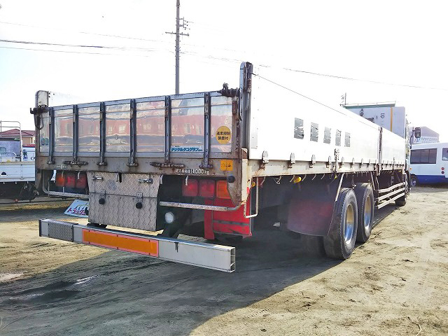 UDトラックスクオンアルミブロック大型（10t）[写真02]