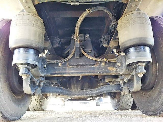 UDトラックスクオンアルミブロック大型（10t）[写真21]