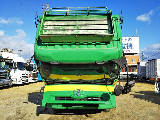 UDトラックスクオンアルミブロック大型（10t）[写真08]