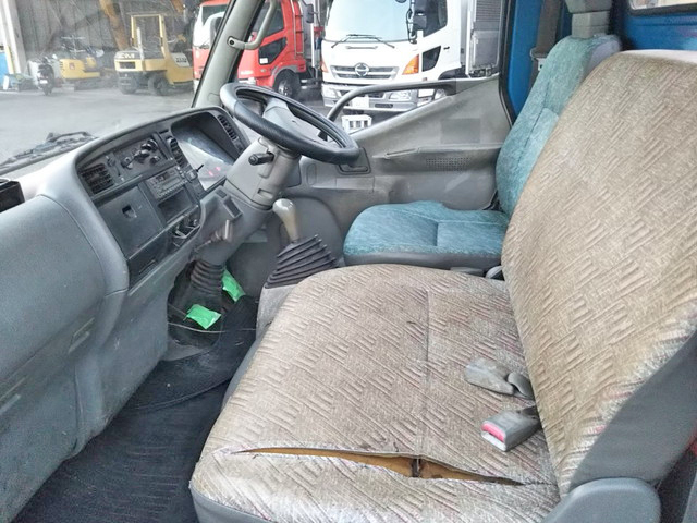 三菱ふそうキャンターダンプ・クレーン付小型（2t・3t）[写真34]