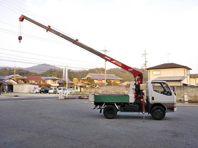 三菱ふそうキャンターダンプ・クレーン付小型（2t・3t）[写真08]