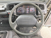 いすゞエルフアルミバン小型（2t・3t）[写真32]